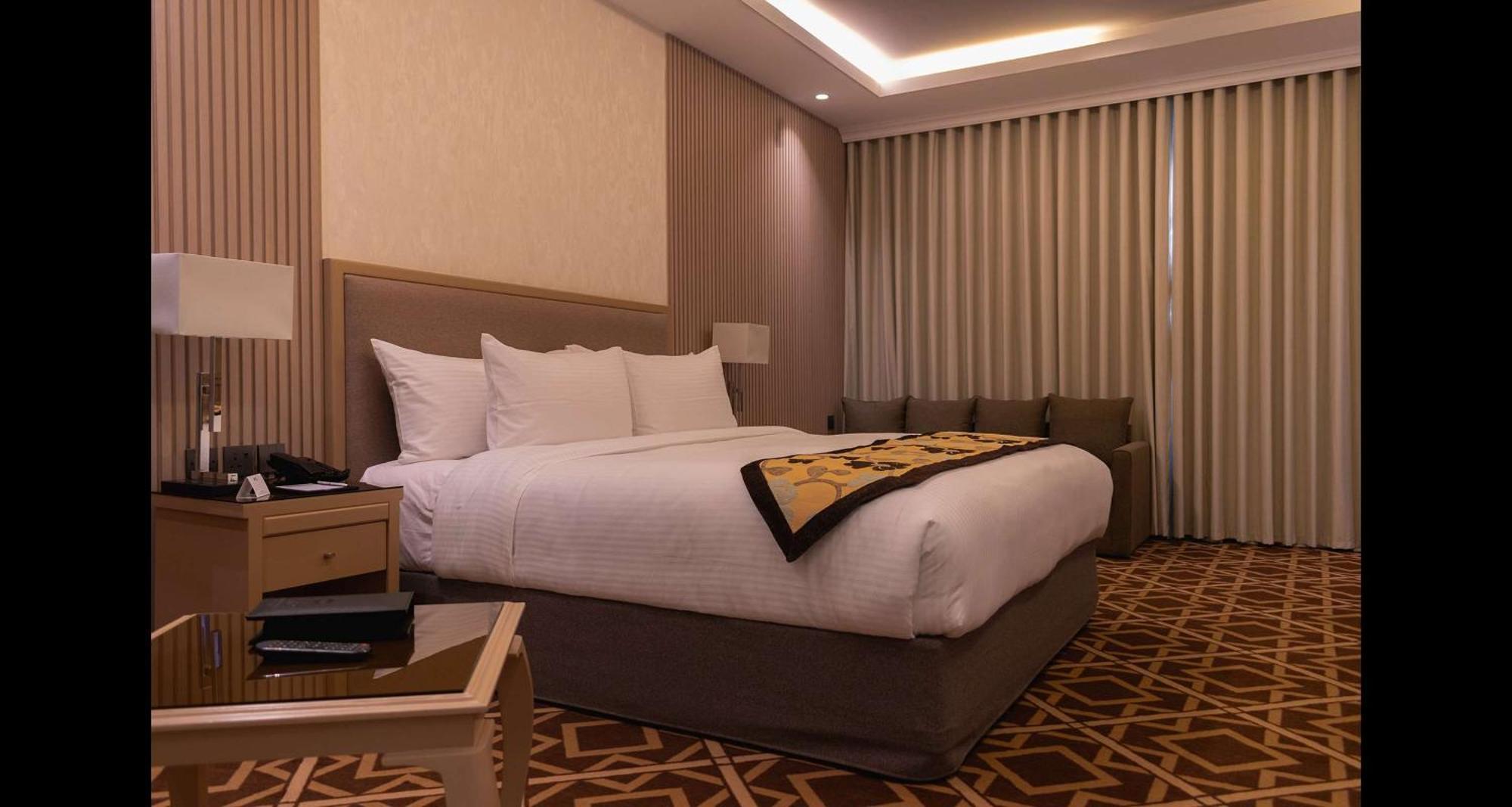 Best Western Plus Jeddah Hotel Madinah Road Ngoại thất bức ảnh