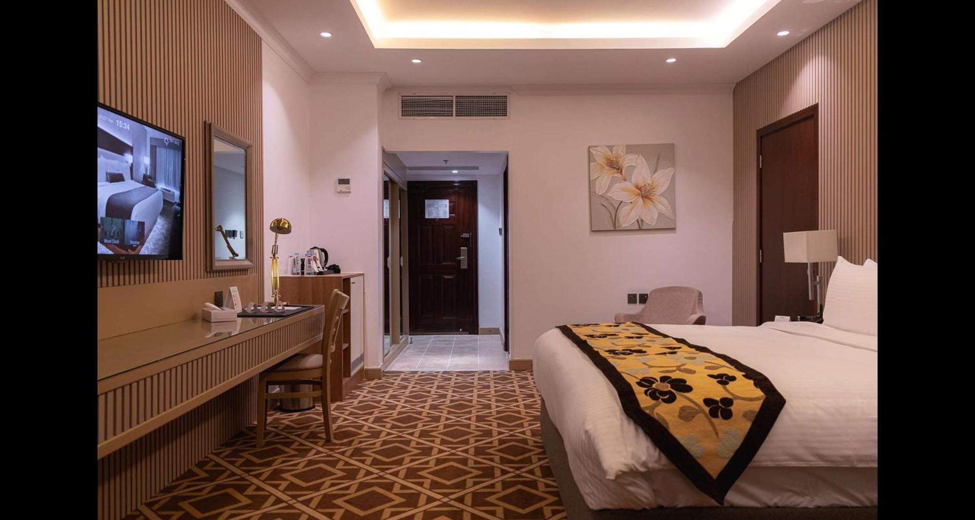 Best Western Plus Jeddah Hotel Madinah Road Ngoại thất bức ảnh