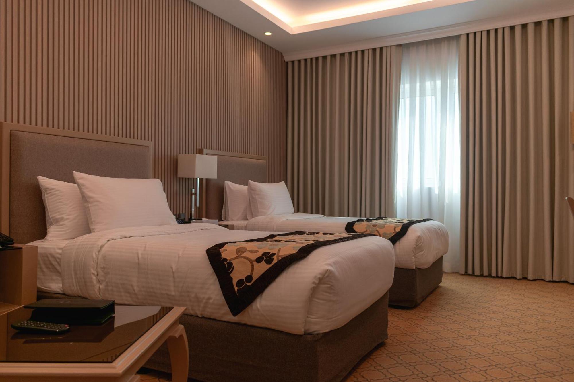 Best Western Plus Jeddah Hotel Madinah Road Ngoại thất bức ảnh